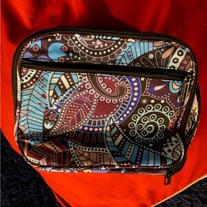 Insulated lunch bag with matching pouch NWOT